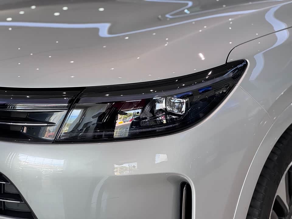 AITO Ask the world M7