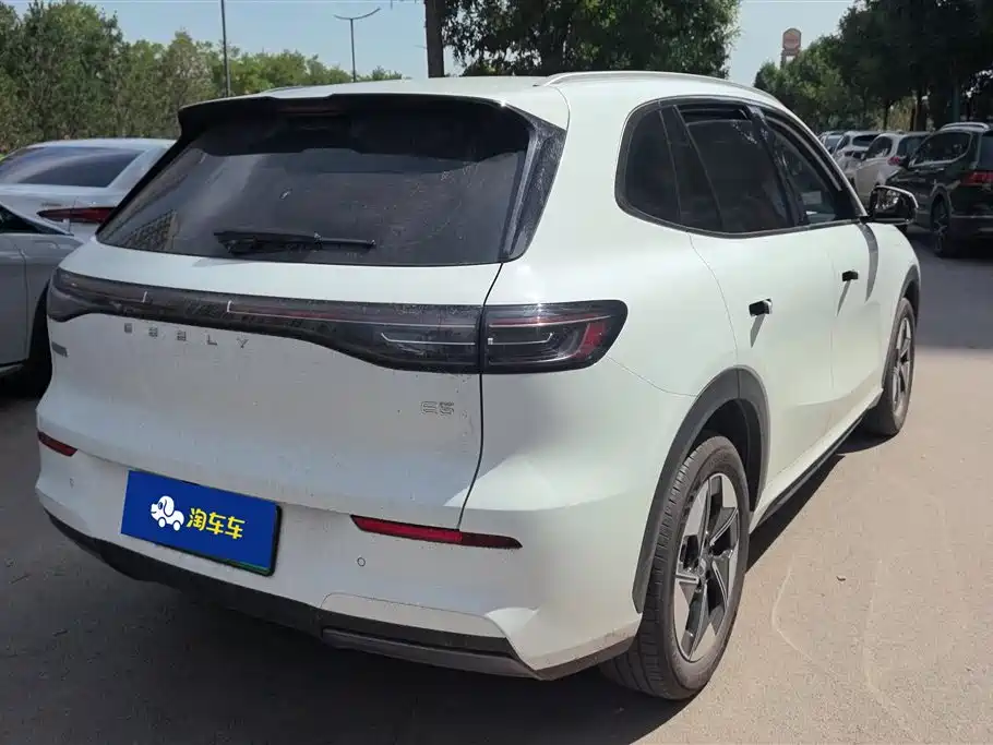 Geely Galaxy Galaxy E5