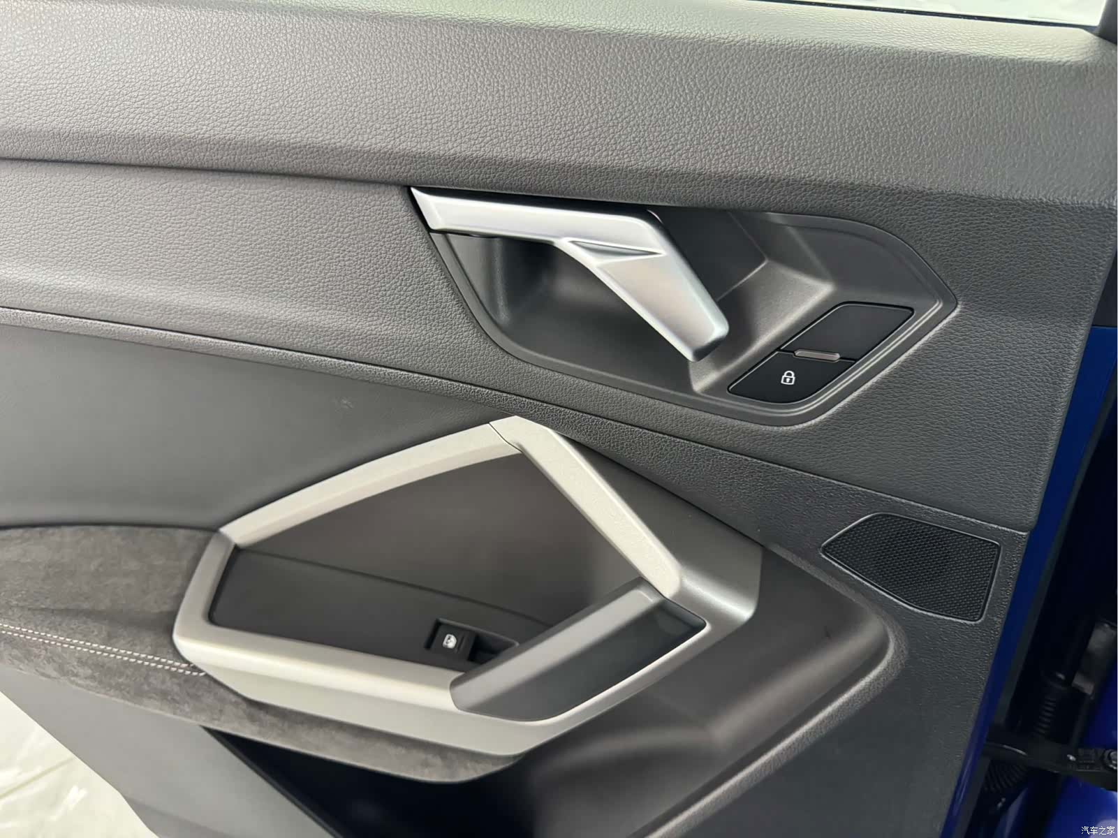 Audi Q3, 2023 9