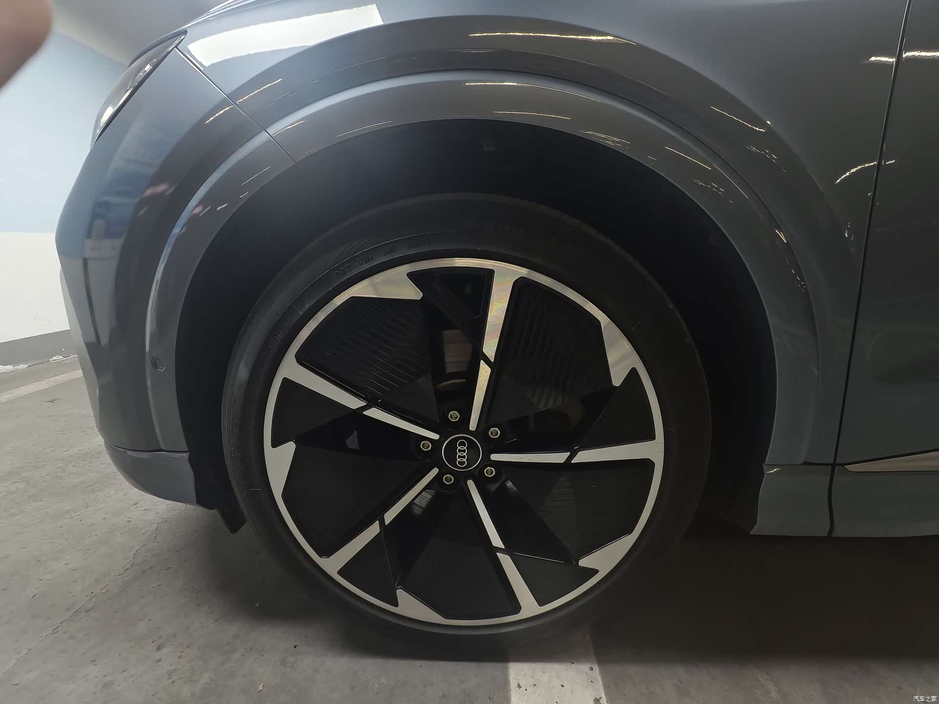 Audi Q4 e-tron, 2023 11