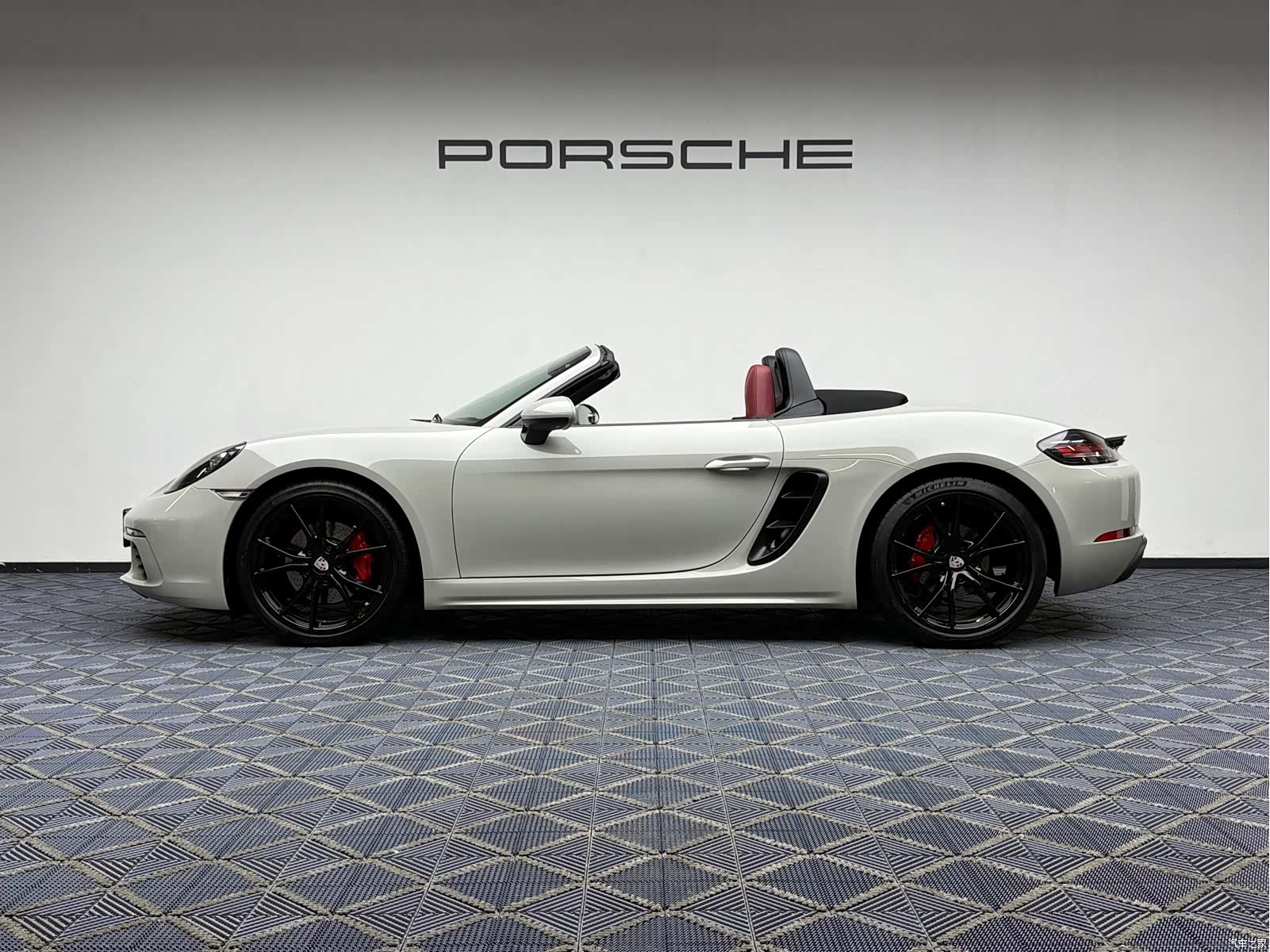 Porsche Boxster, 2023 6