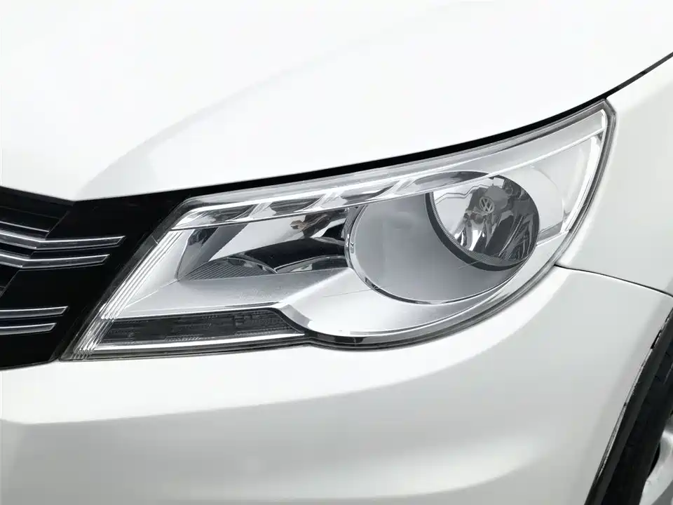 Volkswagen Tiguan Volkswagen Tiguan