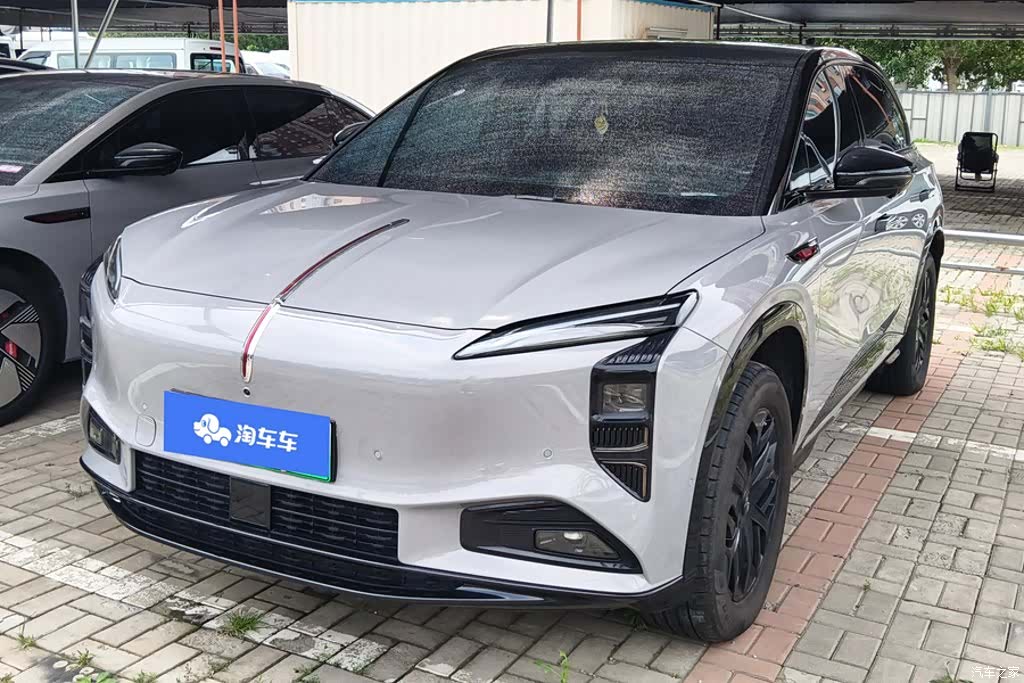 Hongqi 08, 2025 1