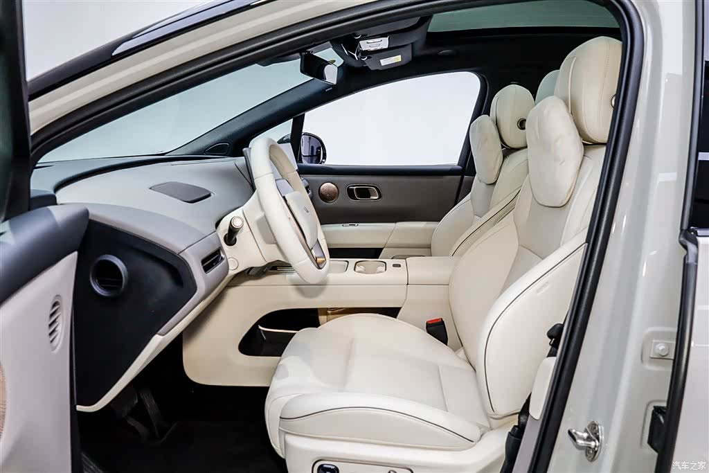 Li Auto i6, 2025 16