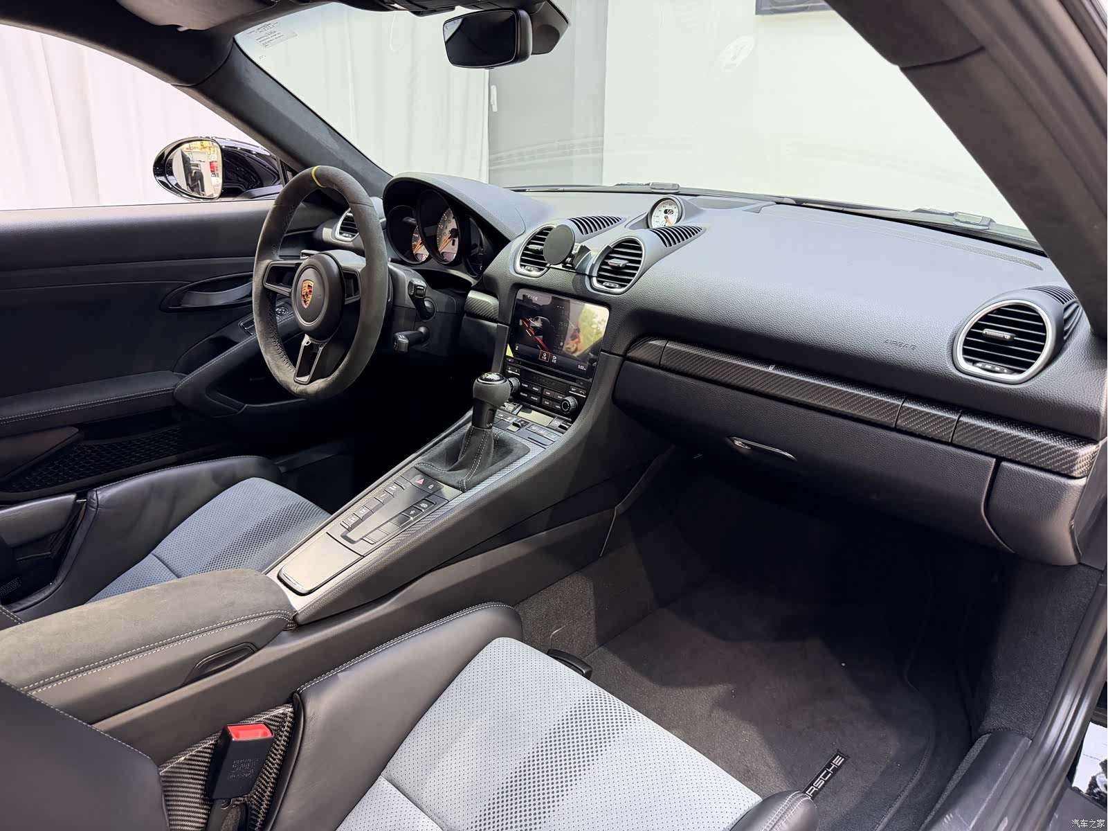 Porsche Cayman, 2025 8
