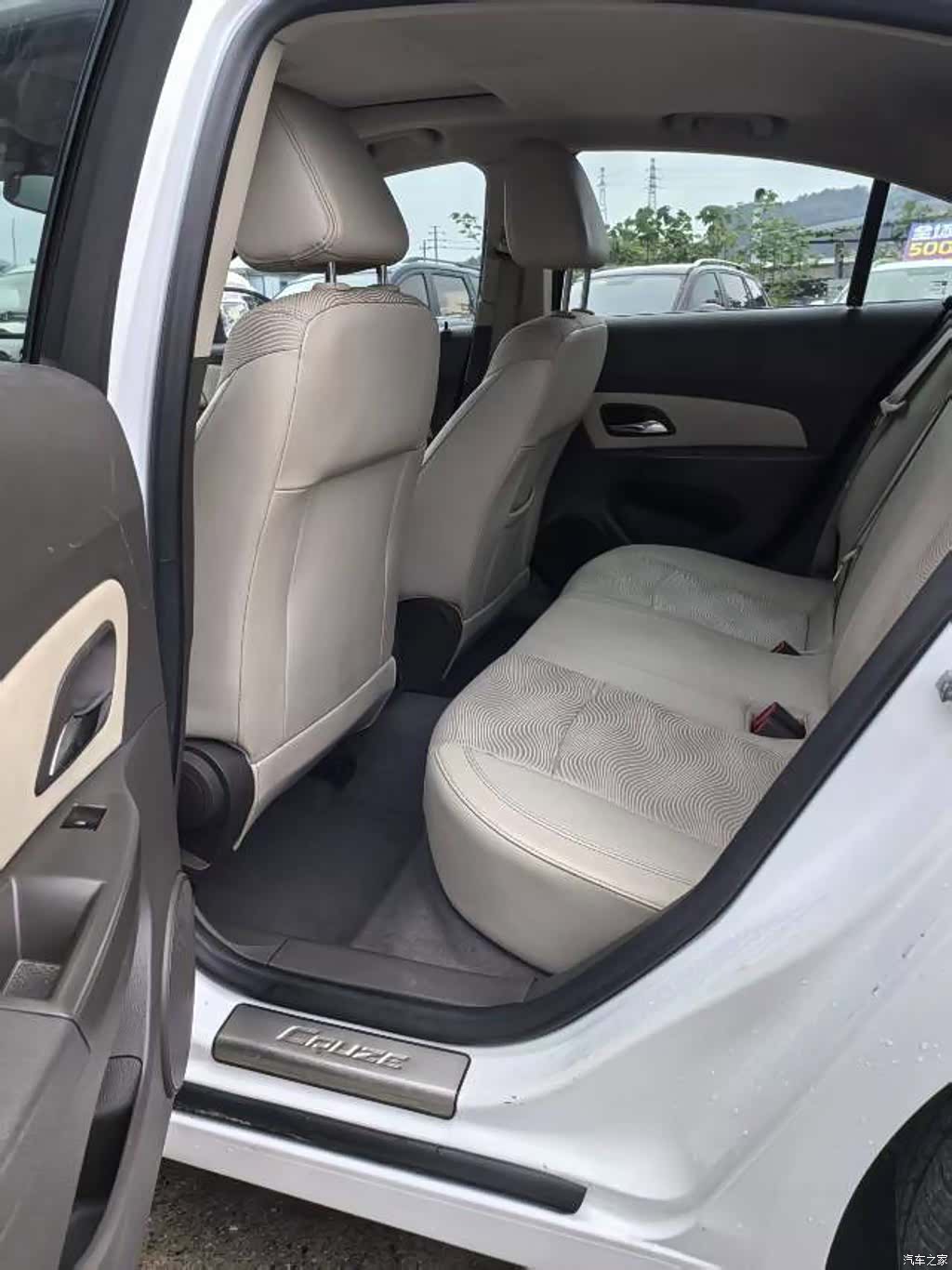 Chevrolet SE, 2016 6