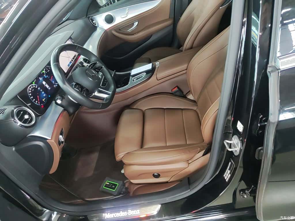 Mercedes-Benz E-Class, 2023 15