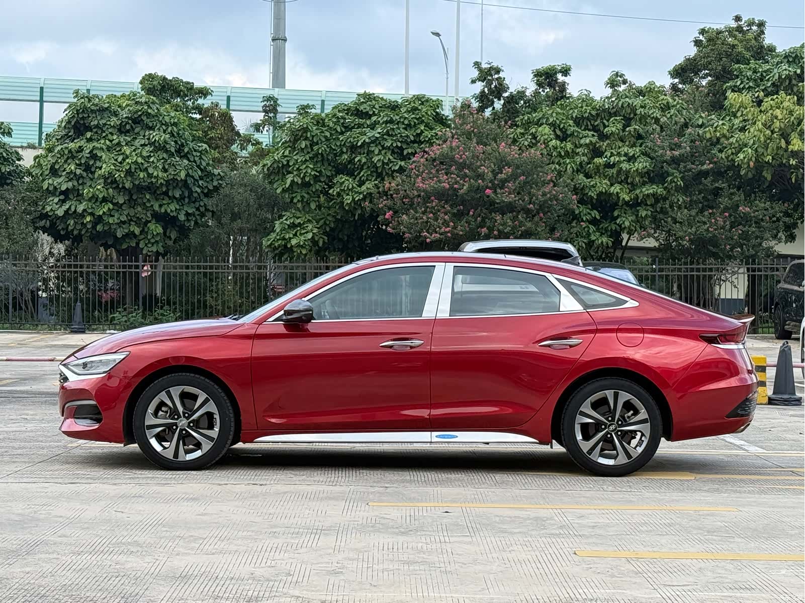 Hyundai Lafesta, 2019 4