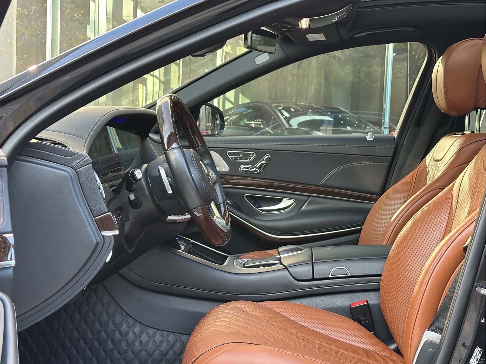 Maybach S-Class, 2020 4