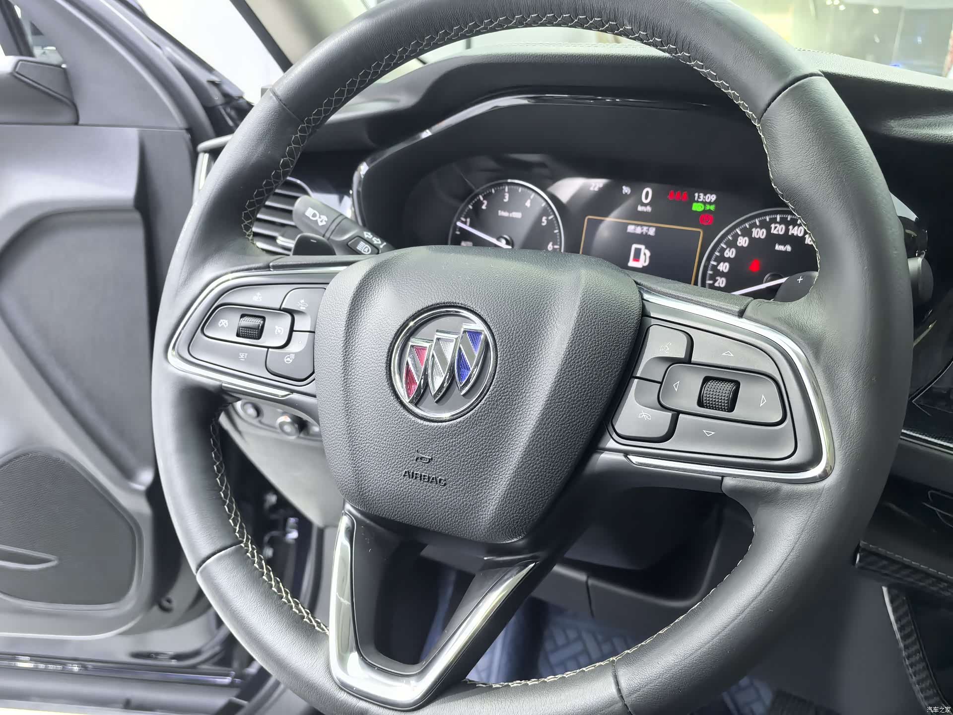 Buick Envision Plus, 2023 11