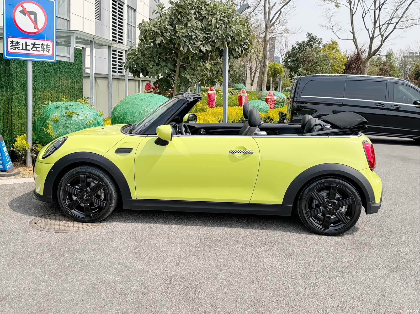 Mini Cooper, 2023 4