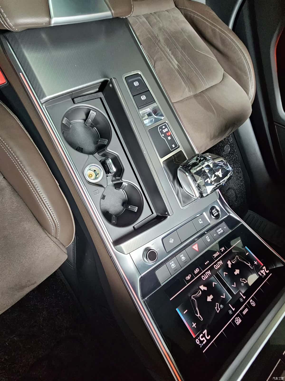Audi A7L, 2024 все фото