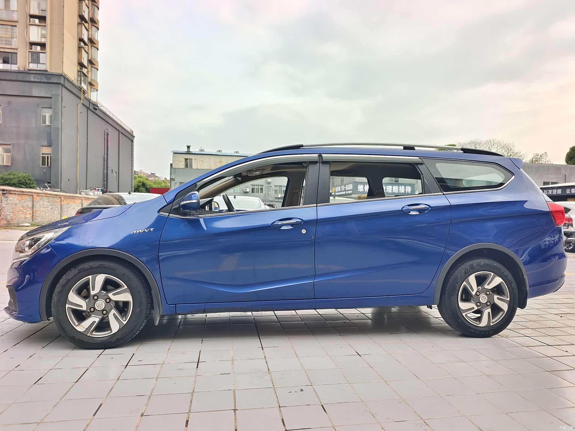 Wuling 310W, 2018 4