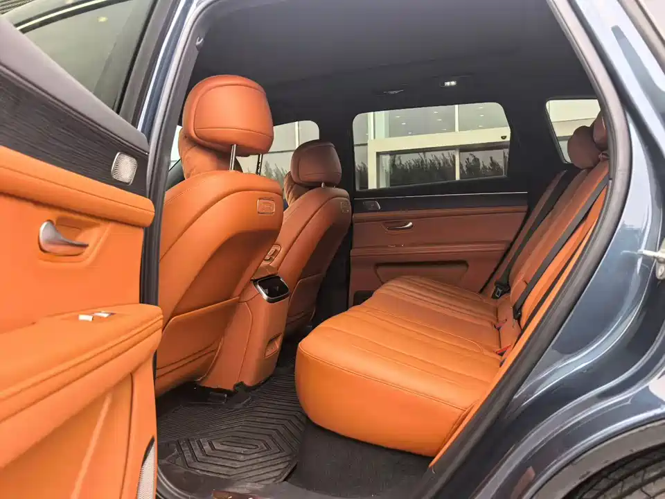 AITO Ask the world M7