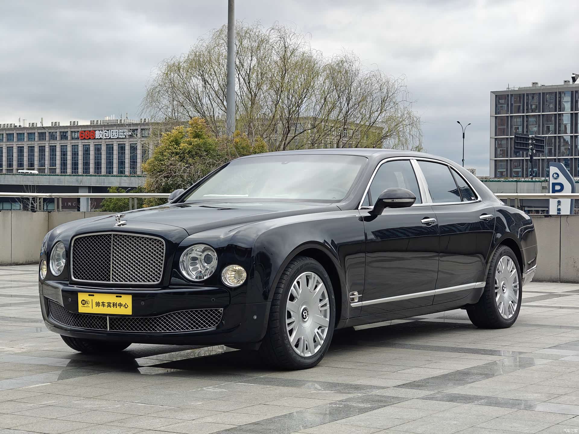 Bentley Mulsanne, 2013 1