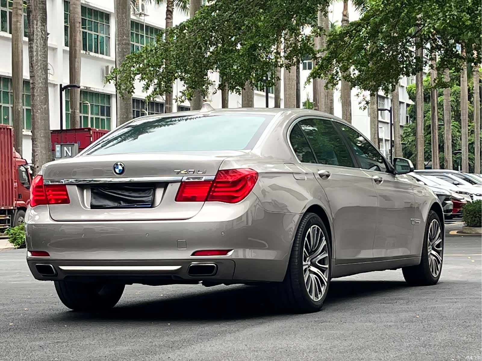 BMW 7 Series, 2011 18