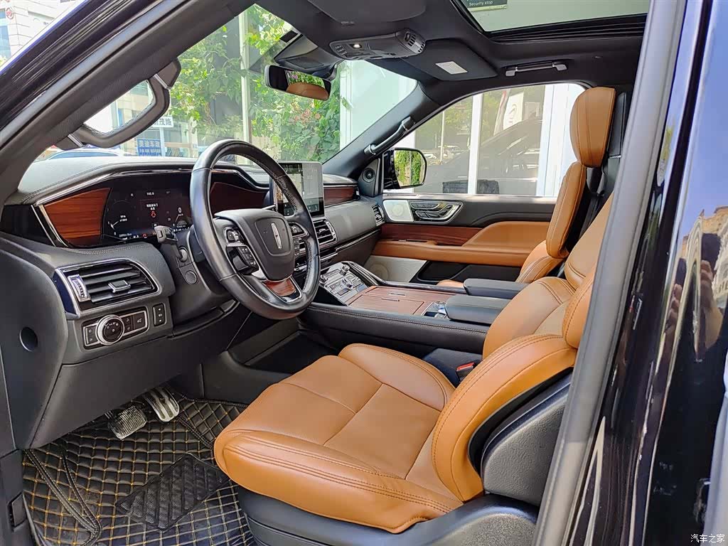 Lincoln Navigator, 2021 7