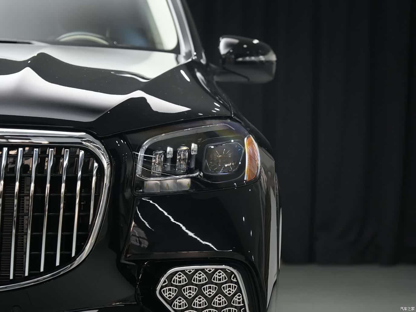 Maybach GLS, 2024 7