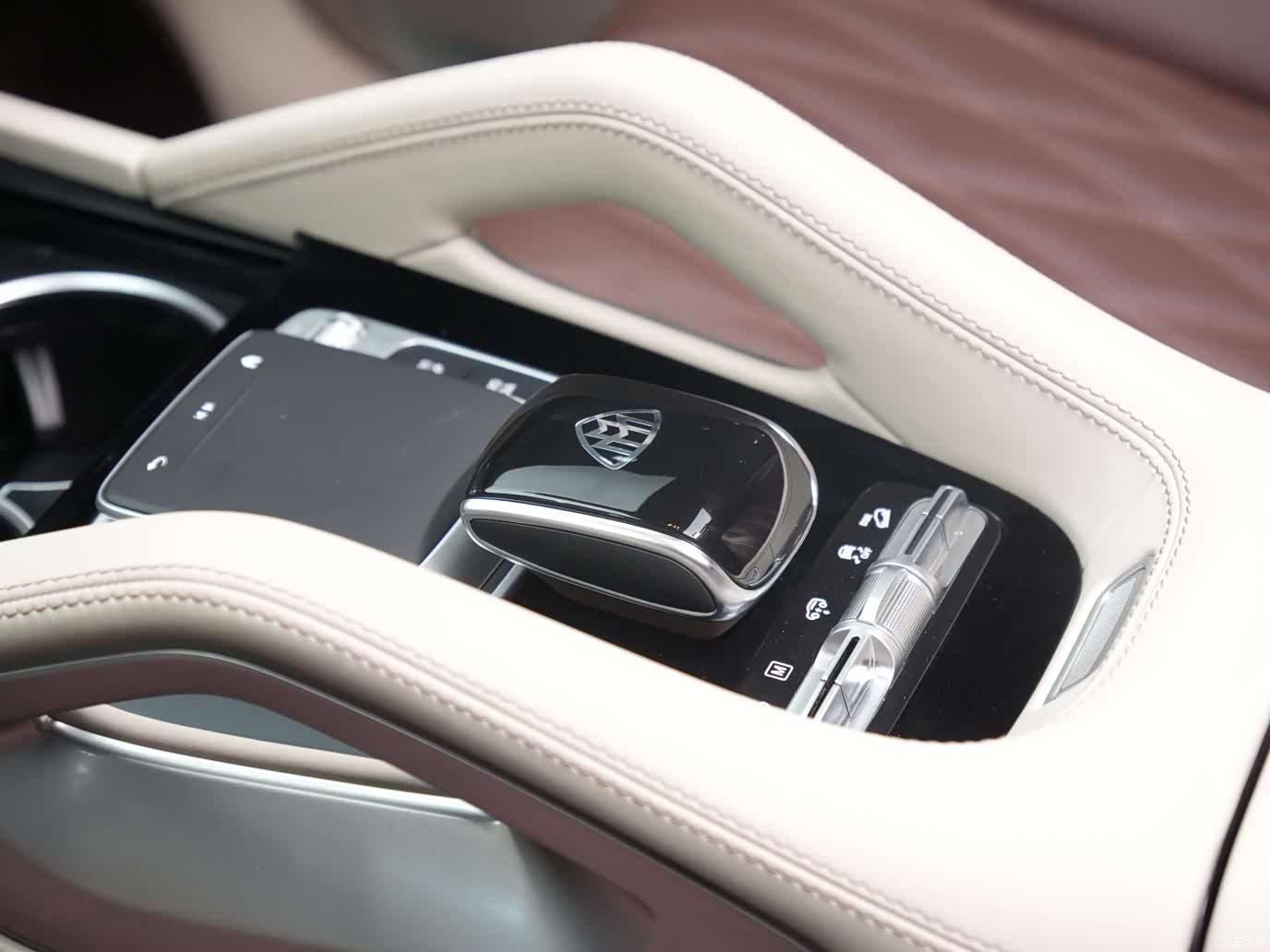 Maybach GLS, 2024 19