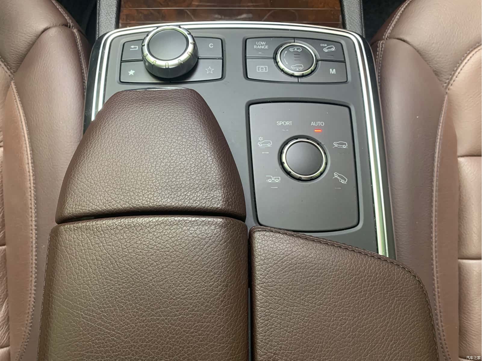 Mercedes-Benz M-Class, 2015 12