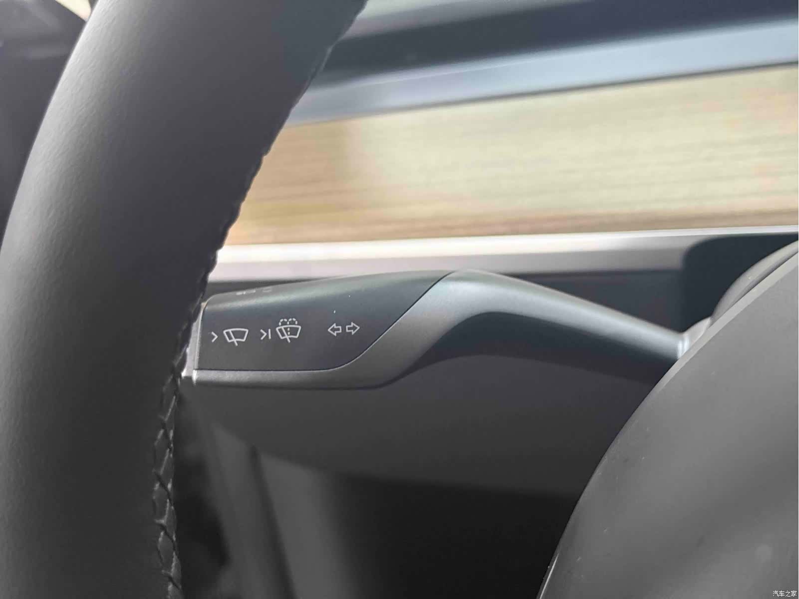 Tesla Model 3, 2023 13
