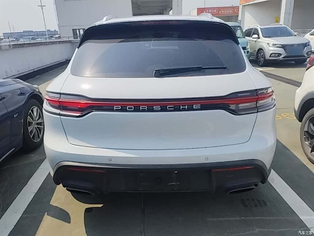 Porsche Macan, 2022 6