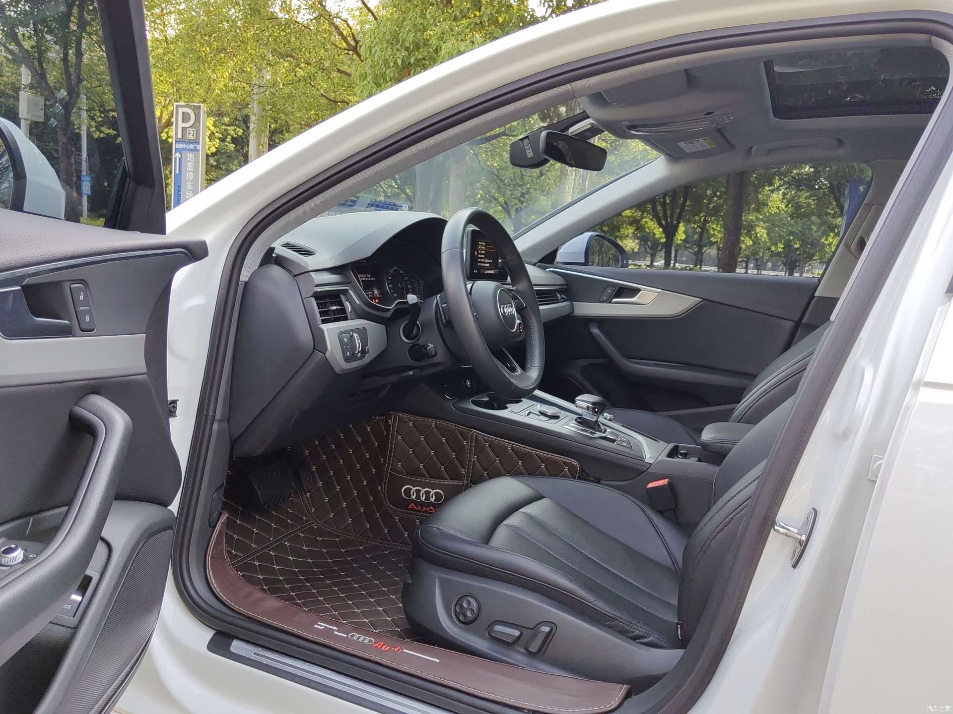 Audi A4L, 2019 13