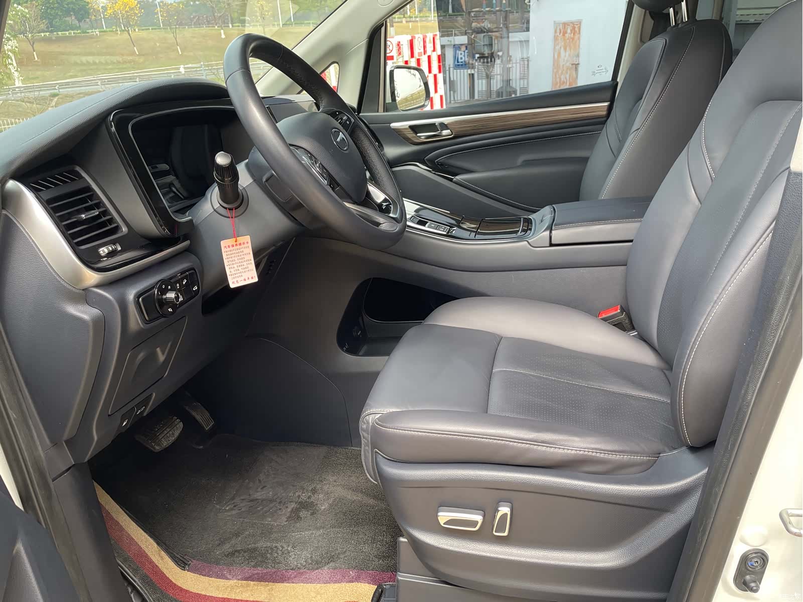 Trumpchi M8, 2021 4