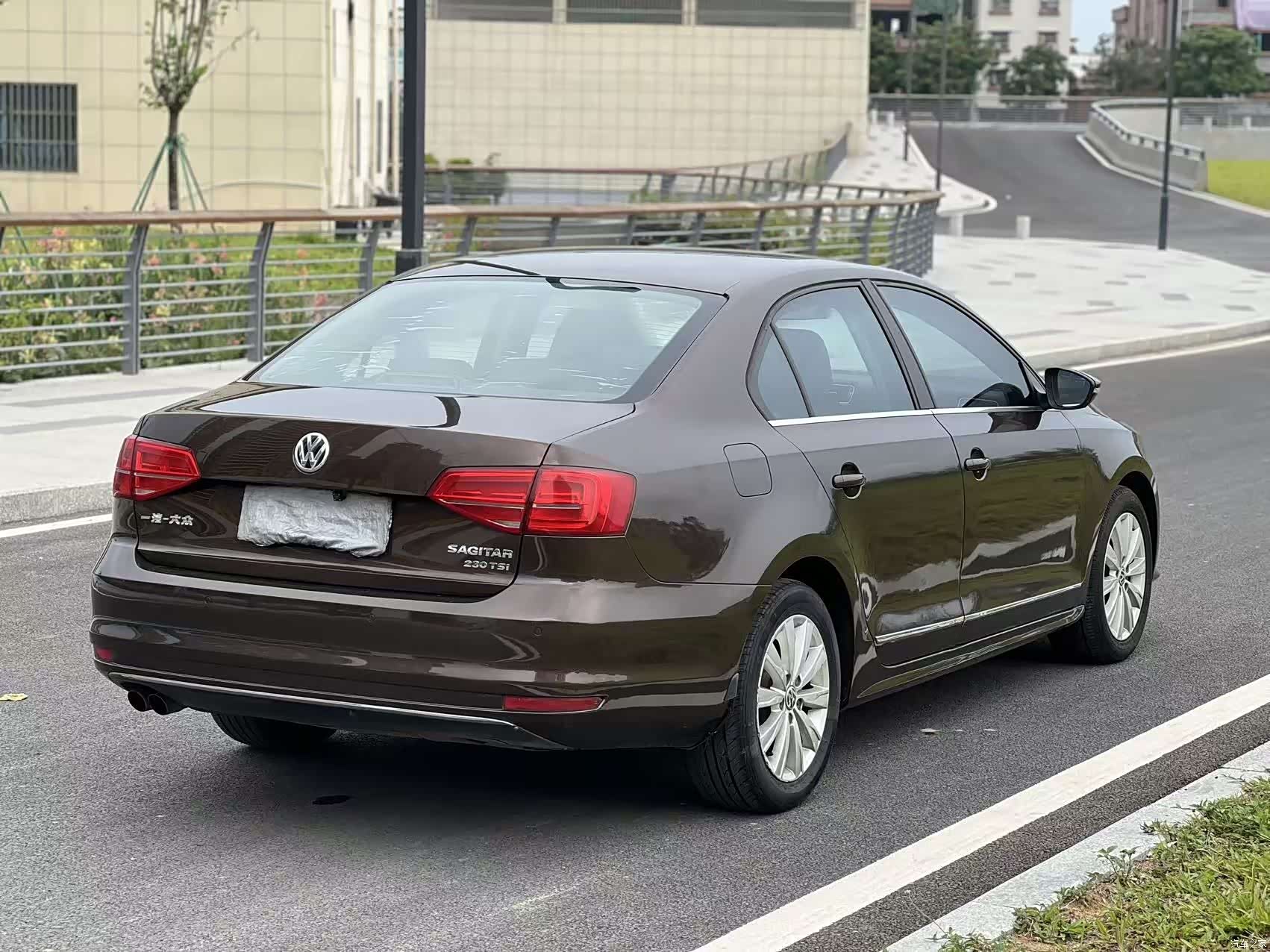 Volkswagen Sagitar, 2016 3