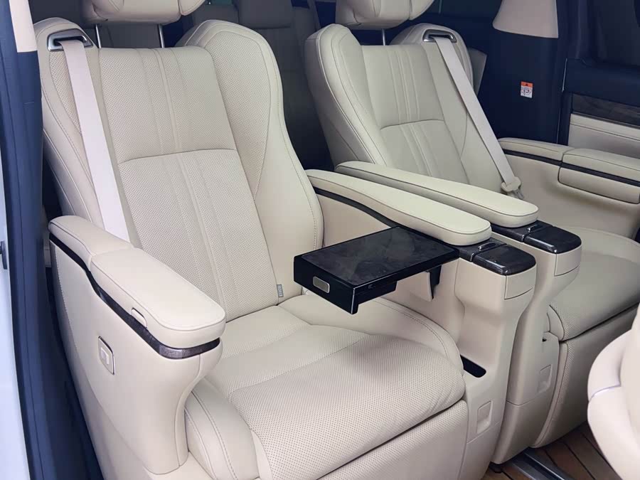 Toyota Vellfire 2022, фото 18