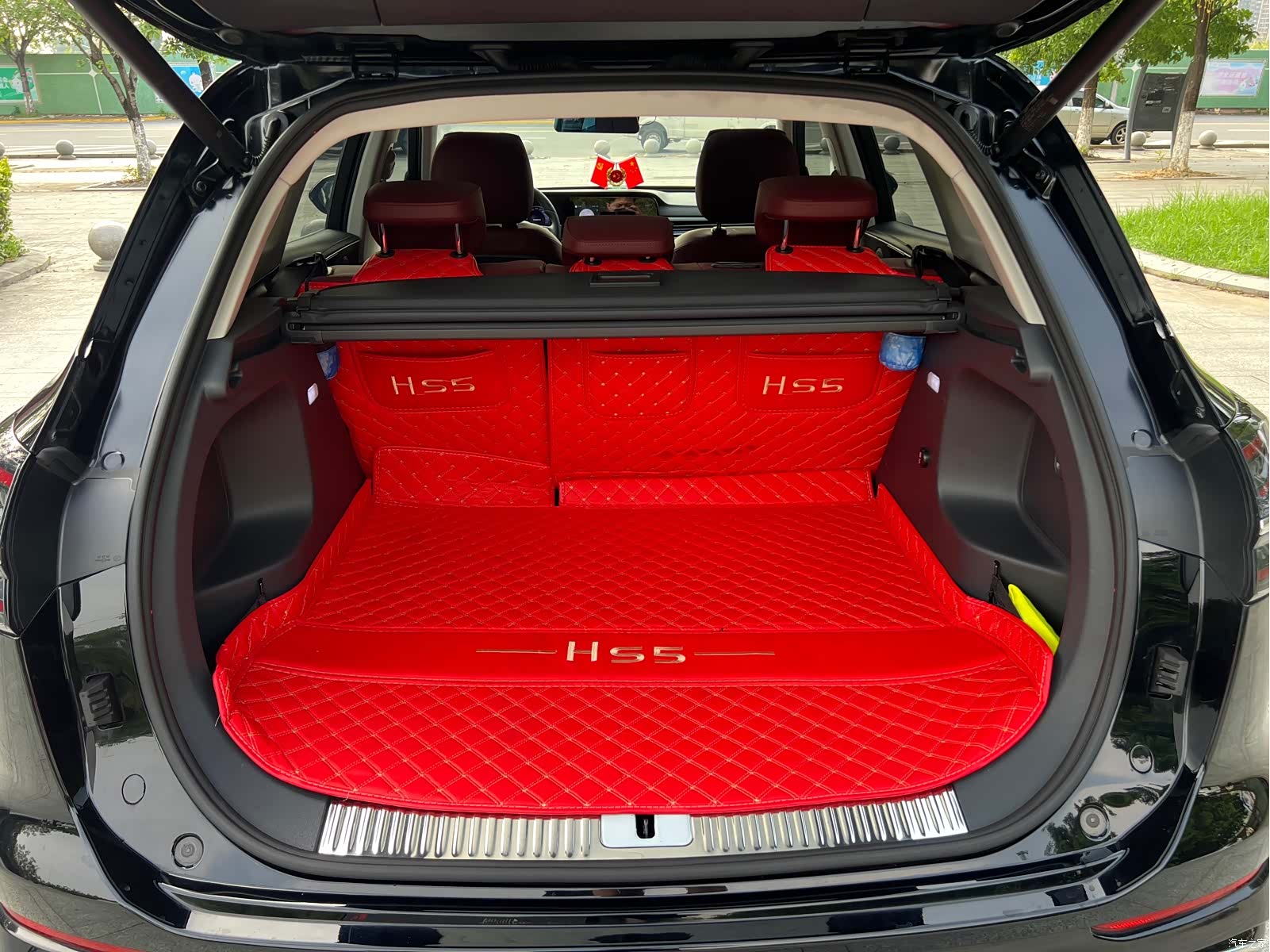 Hongqi HS5, 2024 17