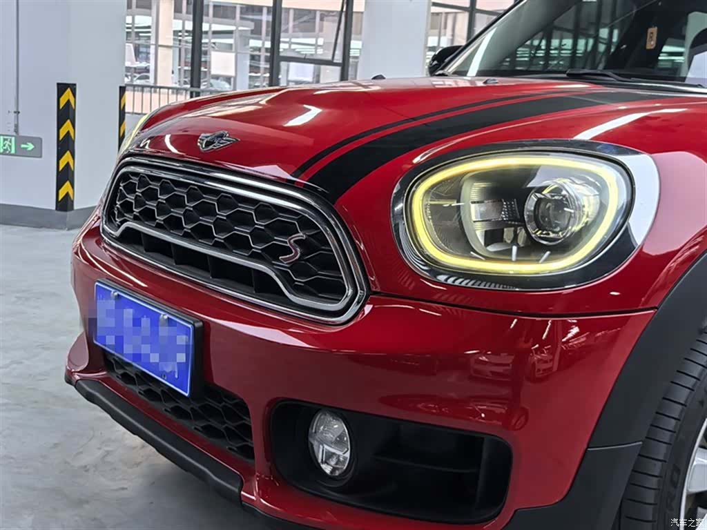 Mini Countryman, 2017 16