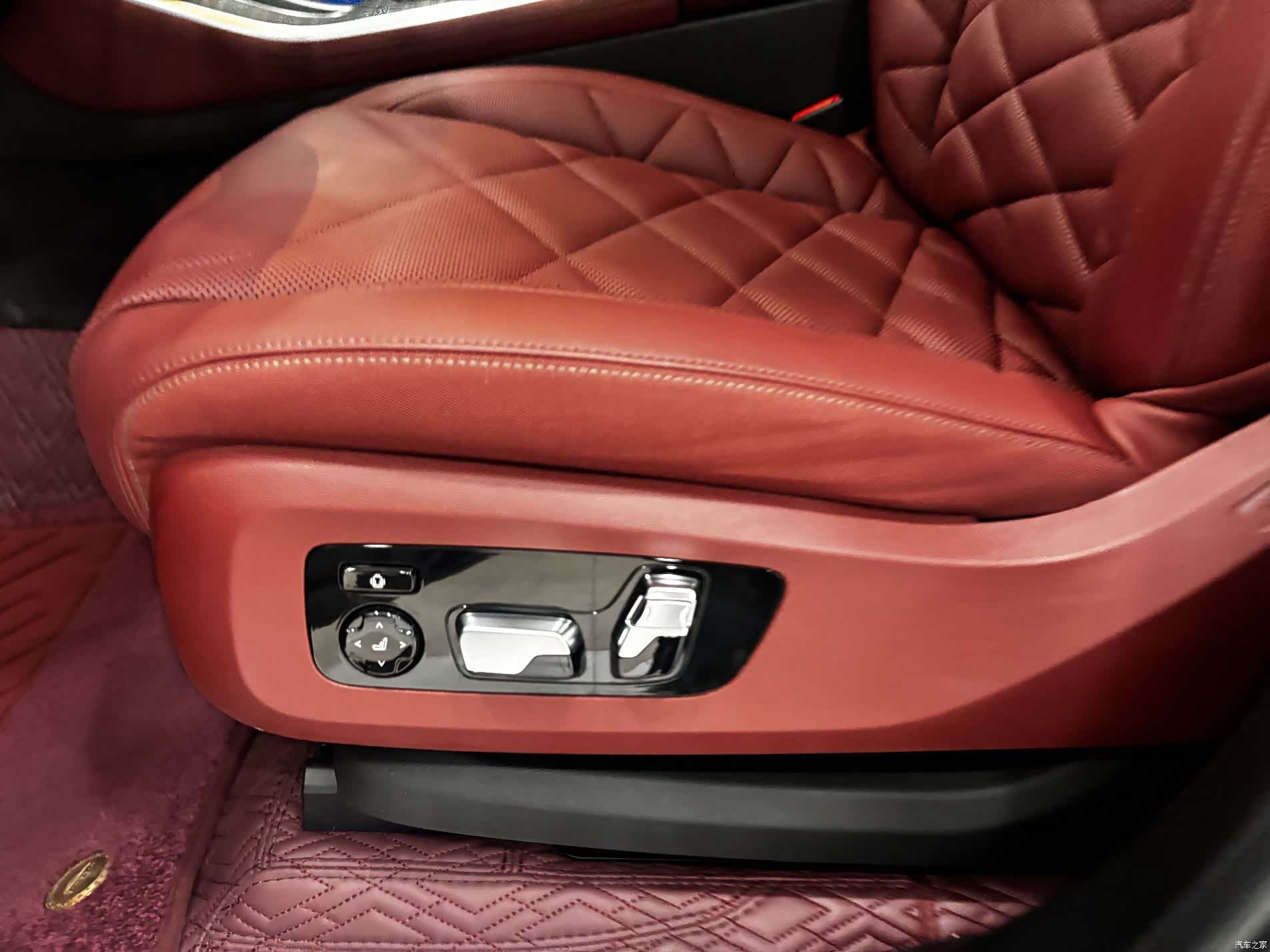 BMW X5, 2025 13