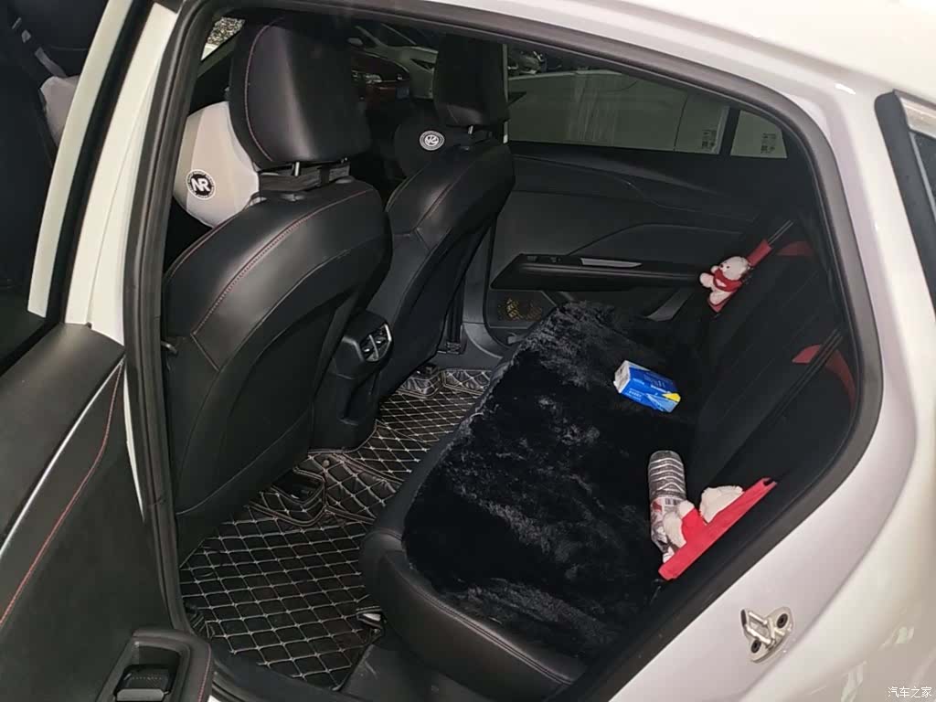 MG MG5, 2025 17