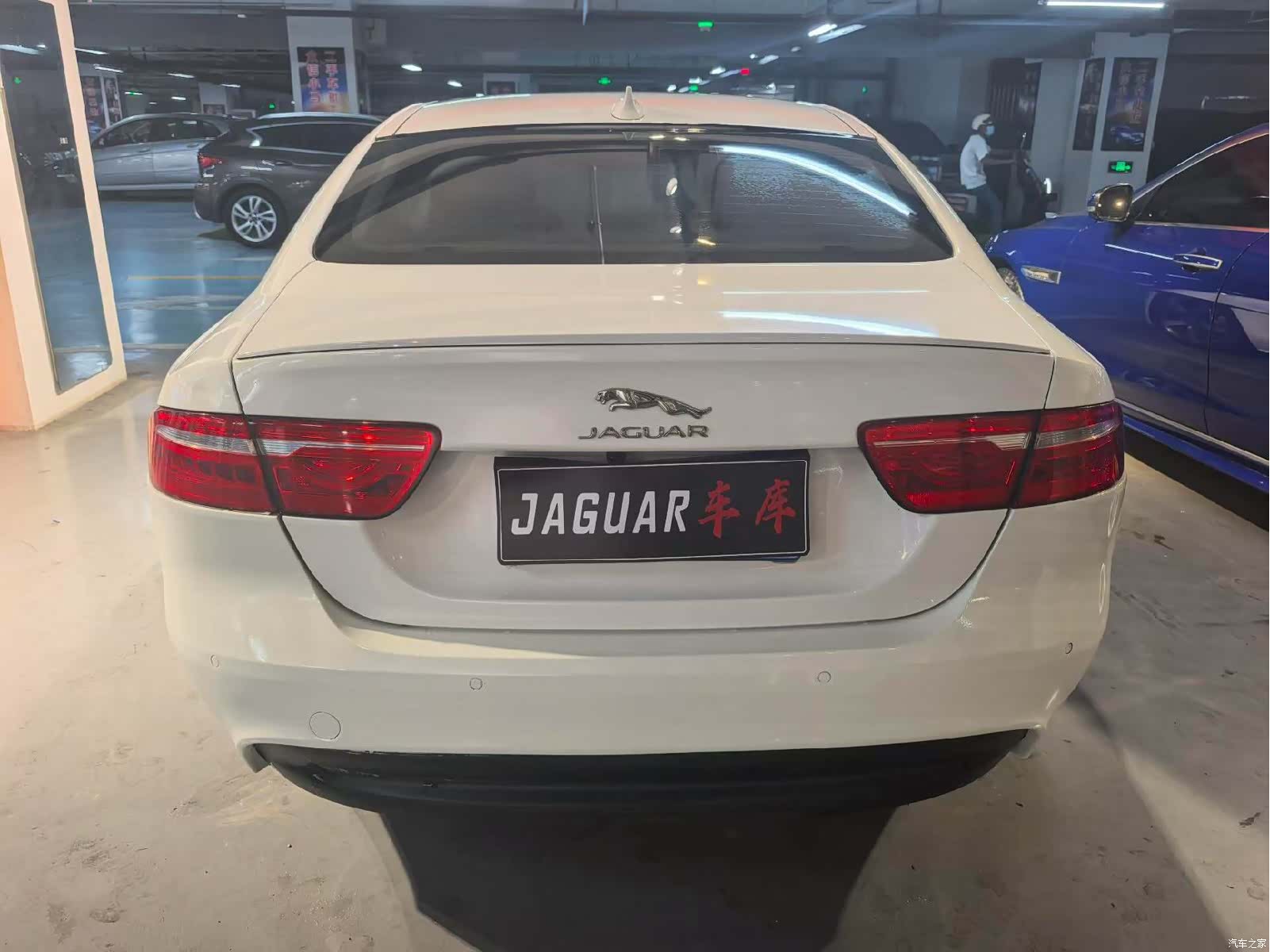 Jaguar XE, 2016 все фото