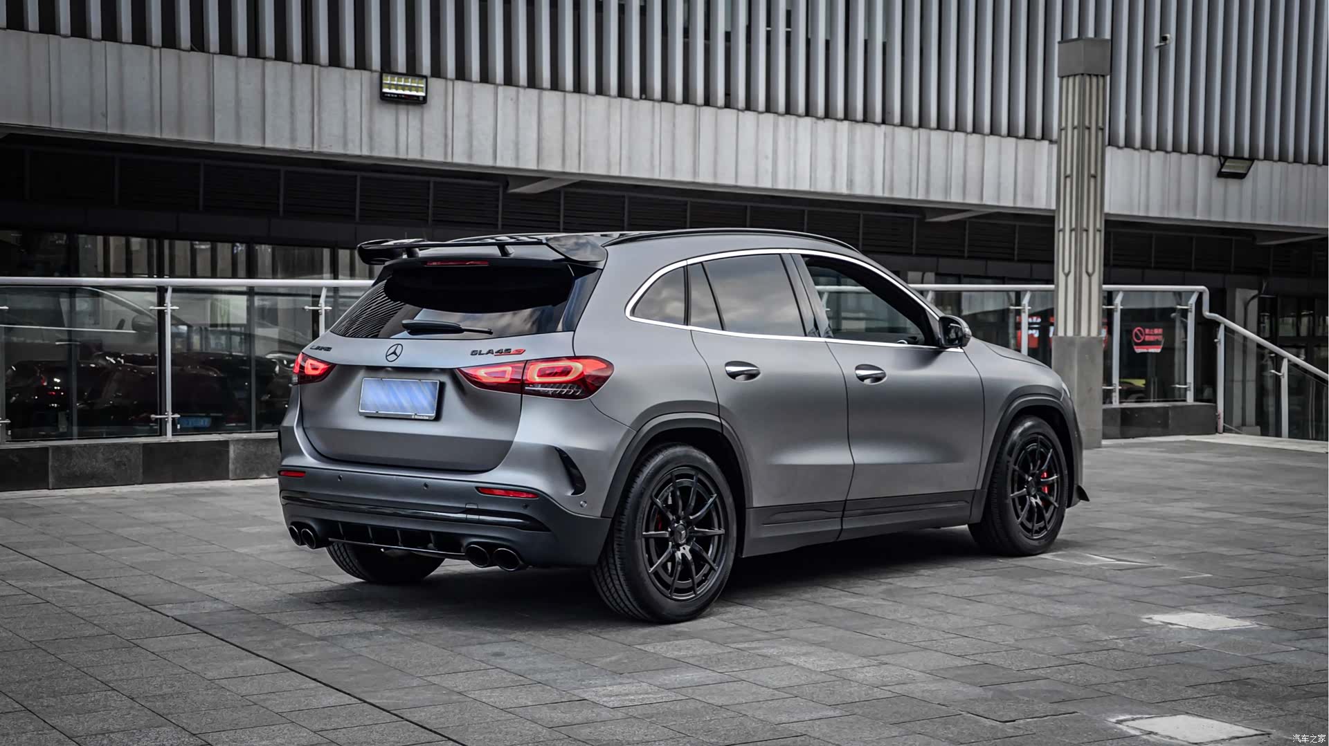 Mercedes-Benz GLA, 2022 все фото