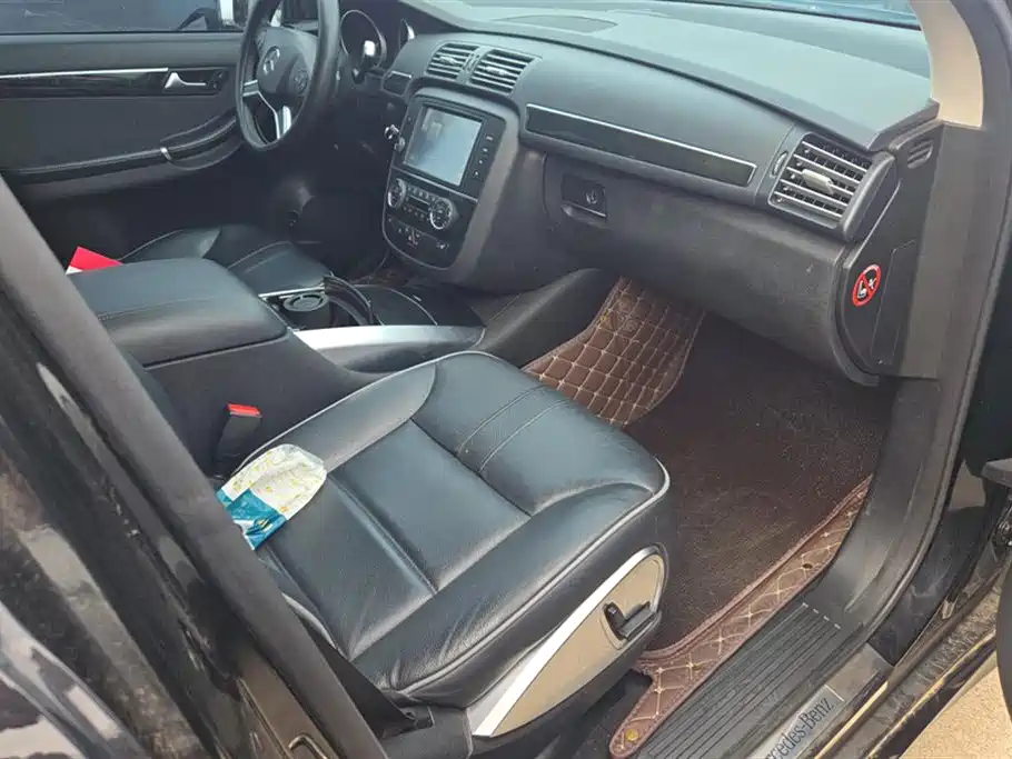 Mercedes-Benz R-class