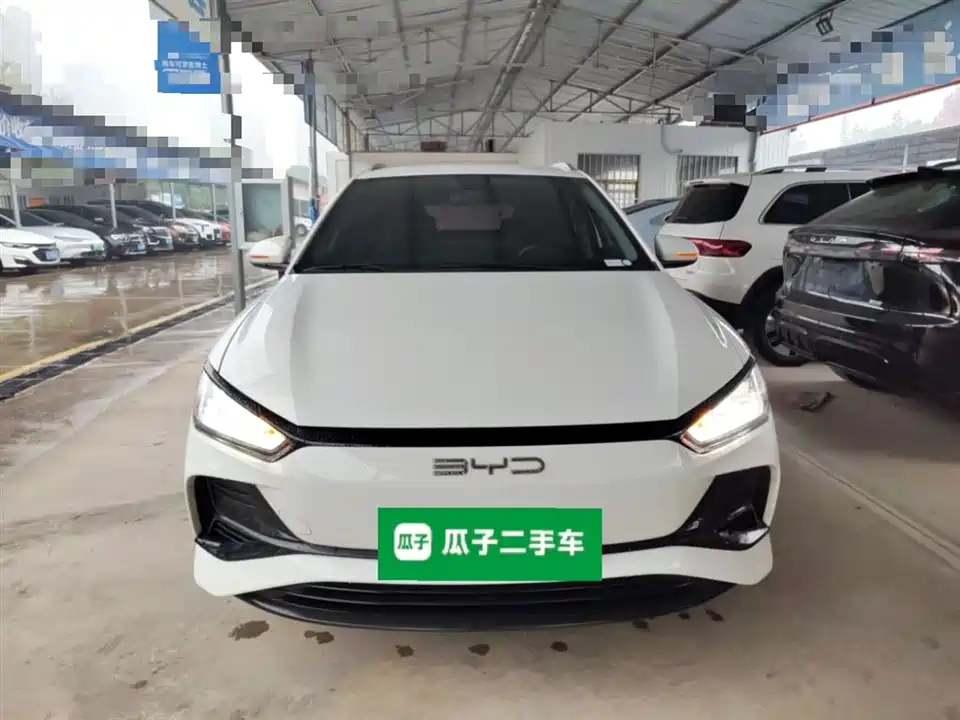 BYD e2