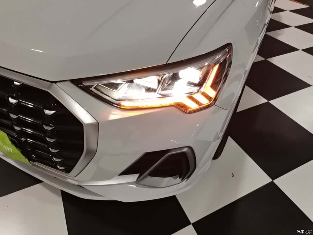 Audi Q3, 2021 24