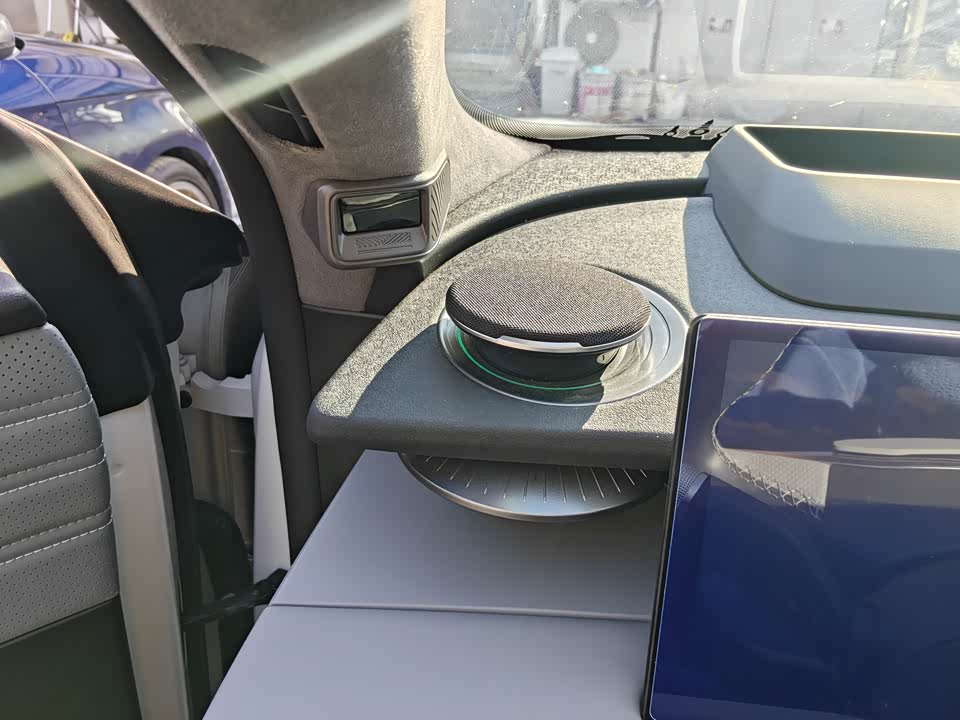 Geely Galaxy Galaxy E8