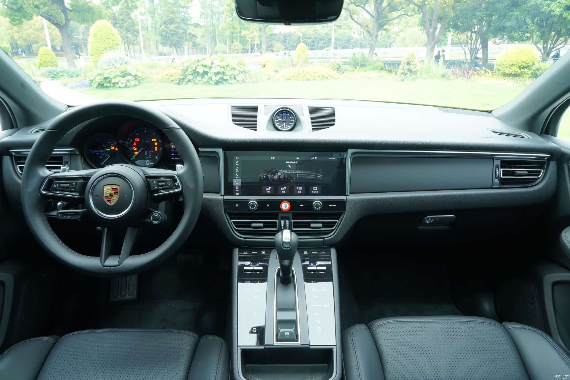 Porsche Macan, 2024 6