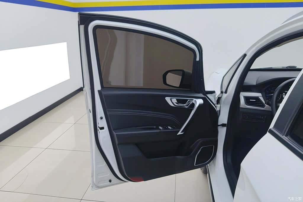 Geely X3, 2020 7