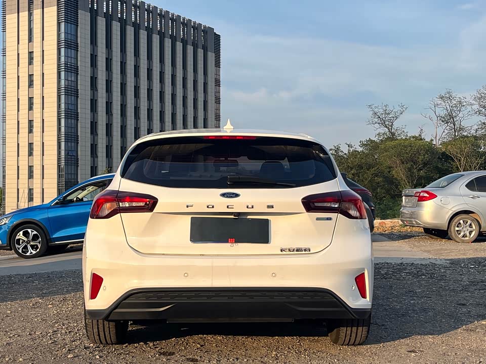 Ford Fox