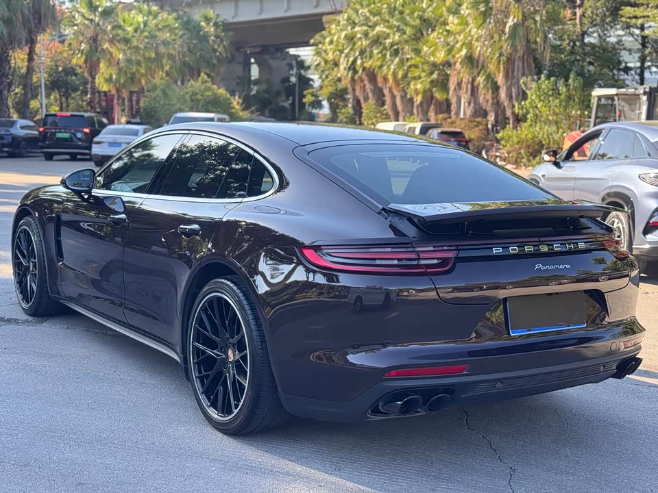Porsche Panamera