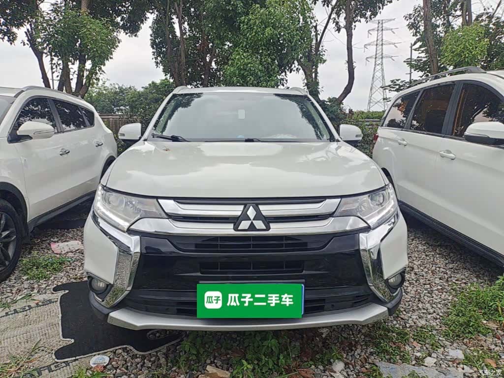 Mitsubishi Outlander, 2017 3