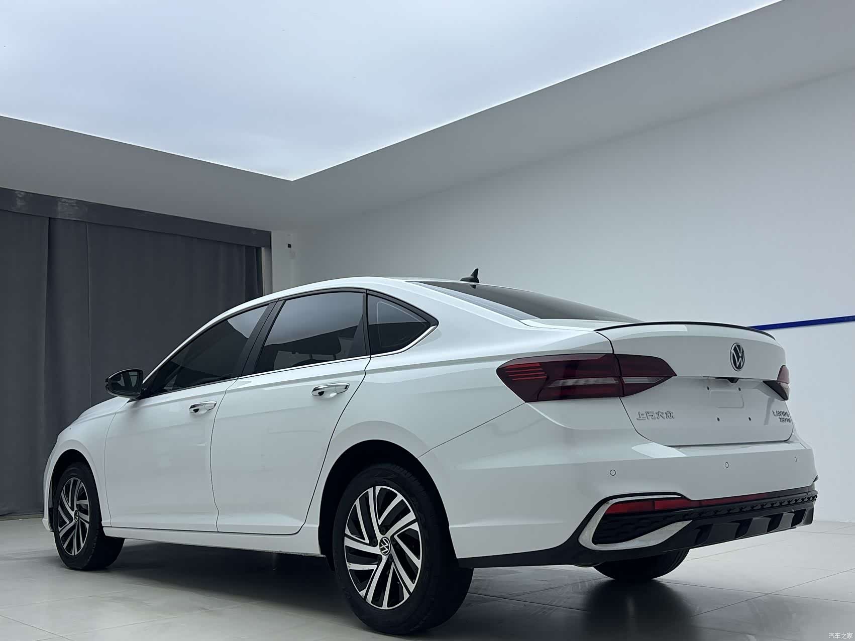 Volkswagen Lavida, 2023 4