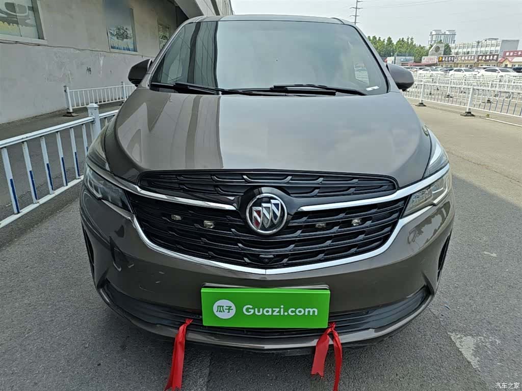 Buick GL8, 2021 3