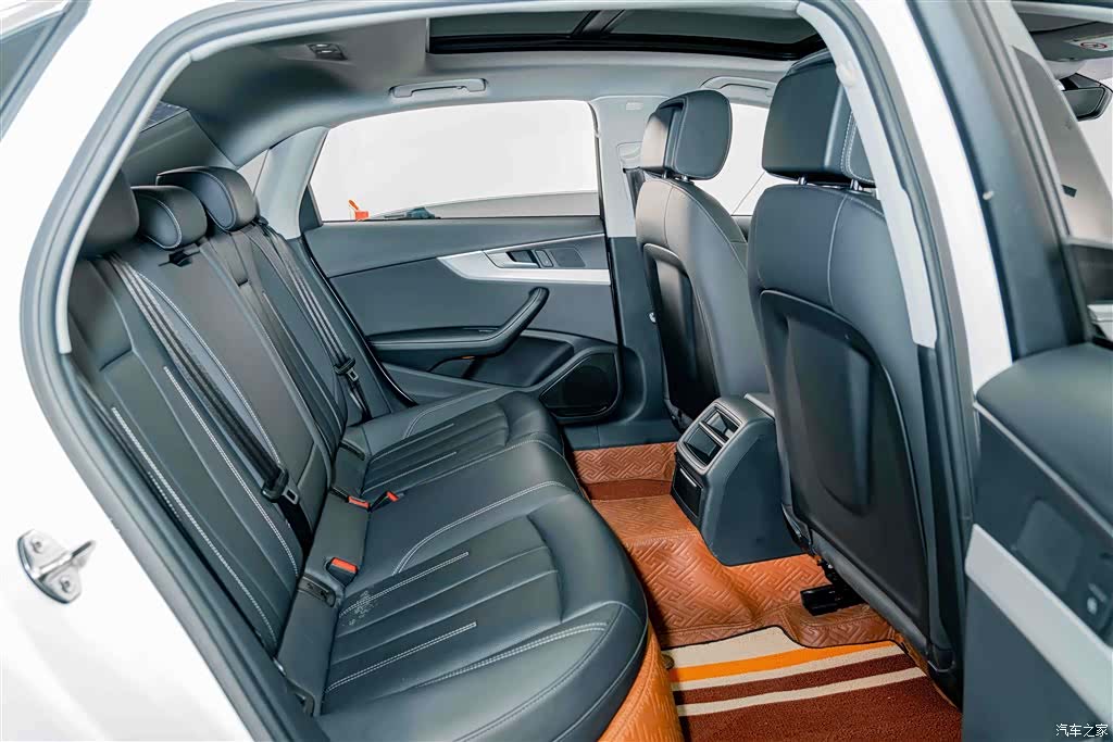 Audi A4L, 2021 20
