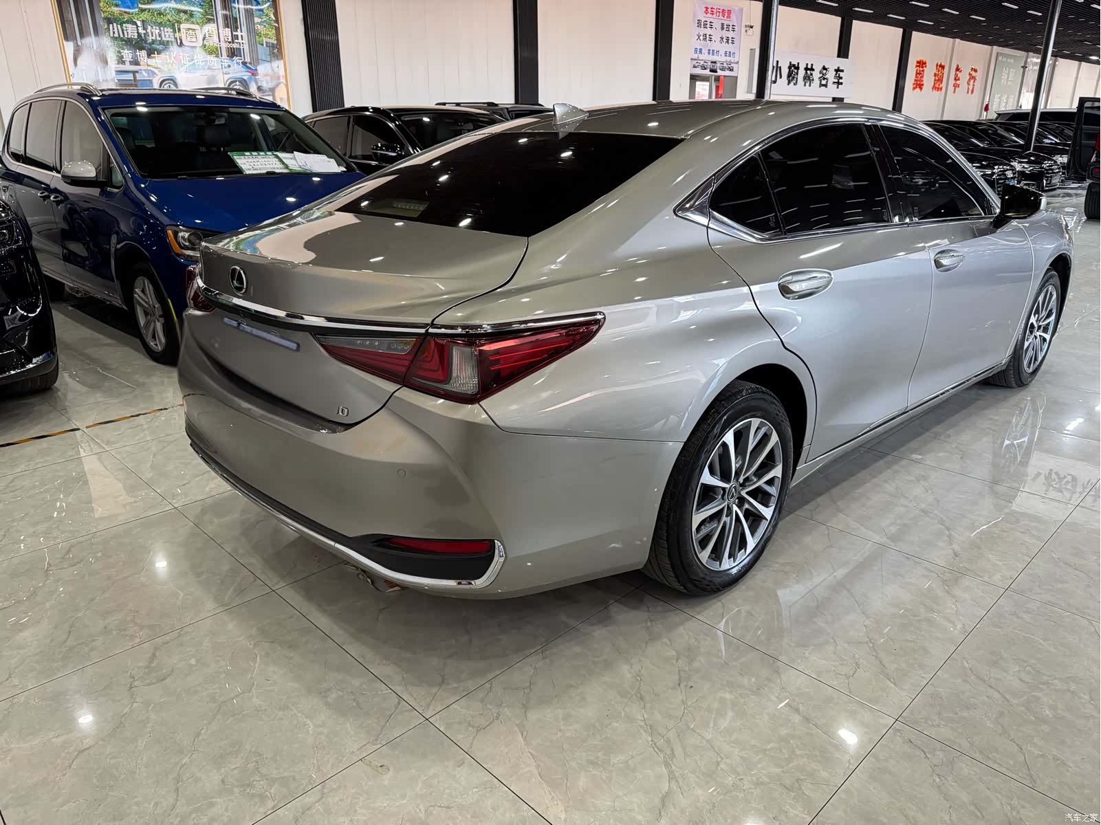 Lexus ES, 2024 14