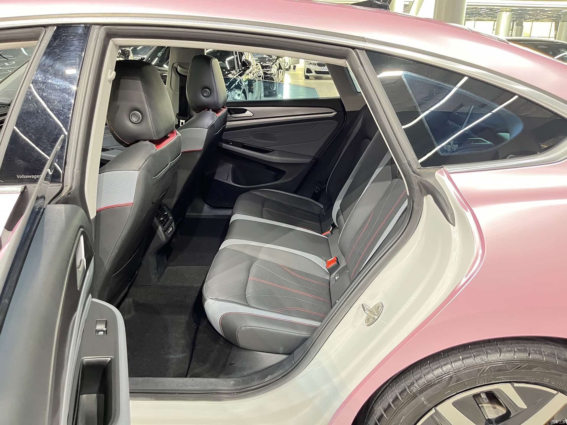 Volkswagen Lamando, 2024 все фото